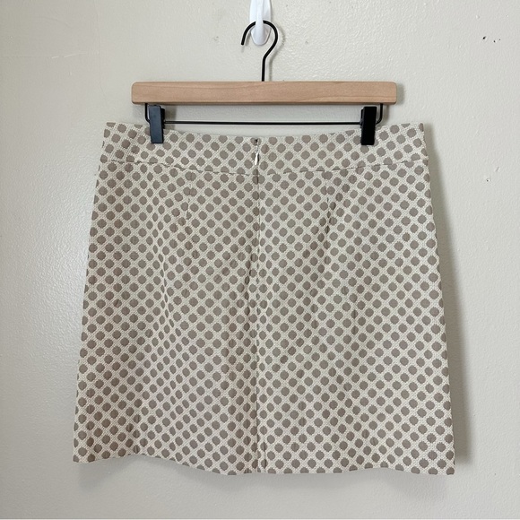 NWT LOFT Ecru Polka Dot Mini Skirt Latte Dot Taupe Cream Size 8 - Picture 4 of 11